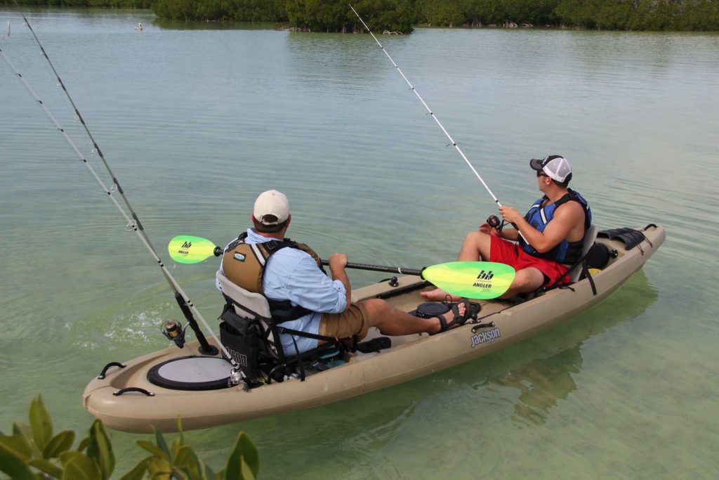 2-friends-fishing-on-a-kayak