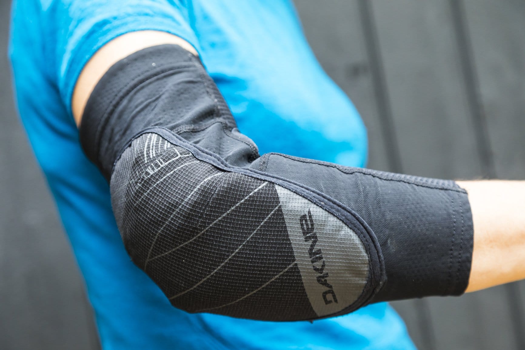 5 Best Mountain Bike Elbow Pads Reviewed in Detail (Fall 2023)