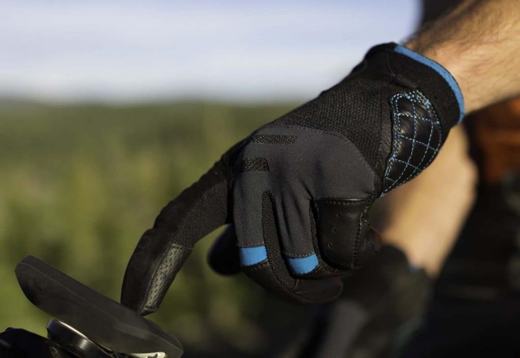 5 Best Mountain Bike Gloves for Your Most Adventurous Rides (Spring 2023)