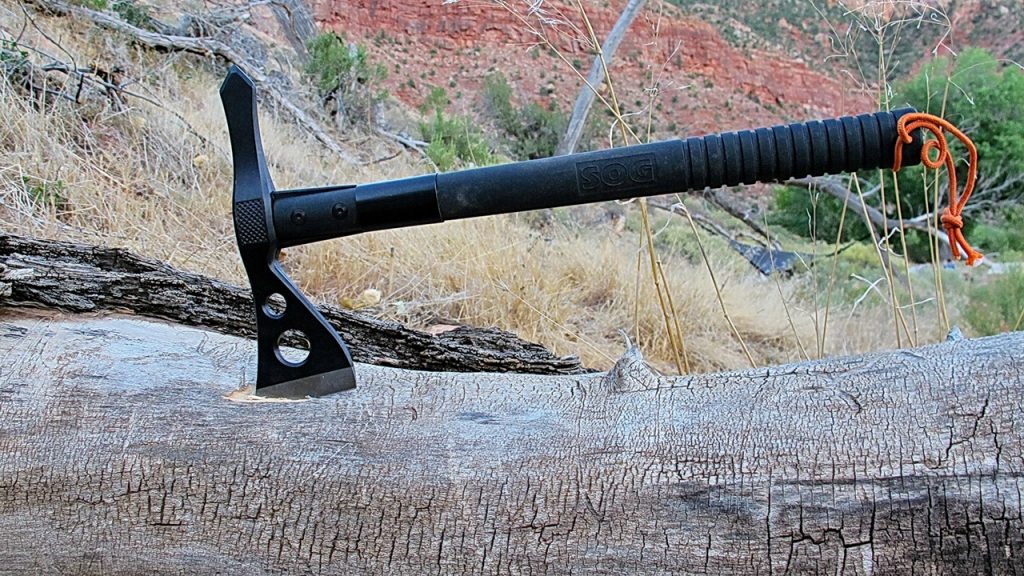 5 Best Throwing Tomahawks, Axes and Hatchets - Balanced Weapon for Sports and Camping (Spring 2023)