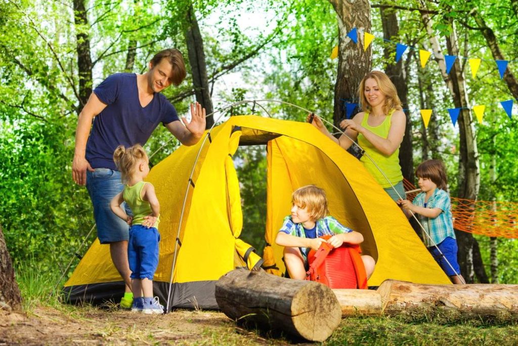 10 Best 4 Person Tents - Enjoy The Camping With Your Company! (Winter 2022)