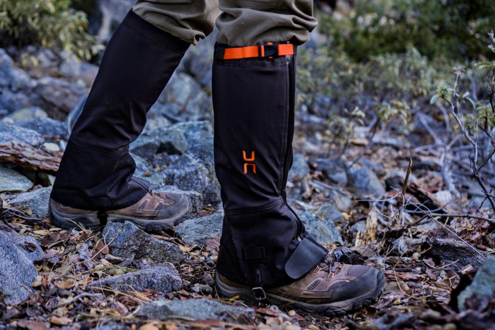 10 Best Gaiters for Hunting Reviewed in Detail (Winter 2024)