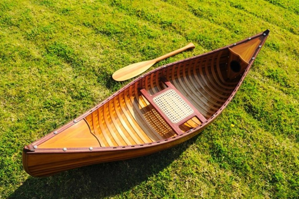 8 Best Canoes for all Your Needs: From Solo Adventures to Family Trips