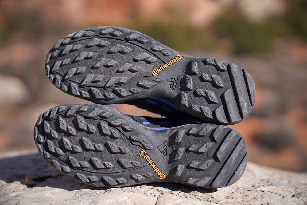 10 Best Hiking Shoes for Plantar Fasciitis Reviewed in Detail (Summer 2023)