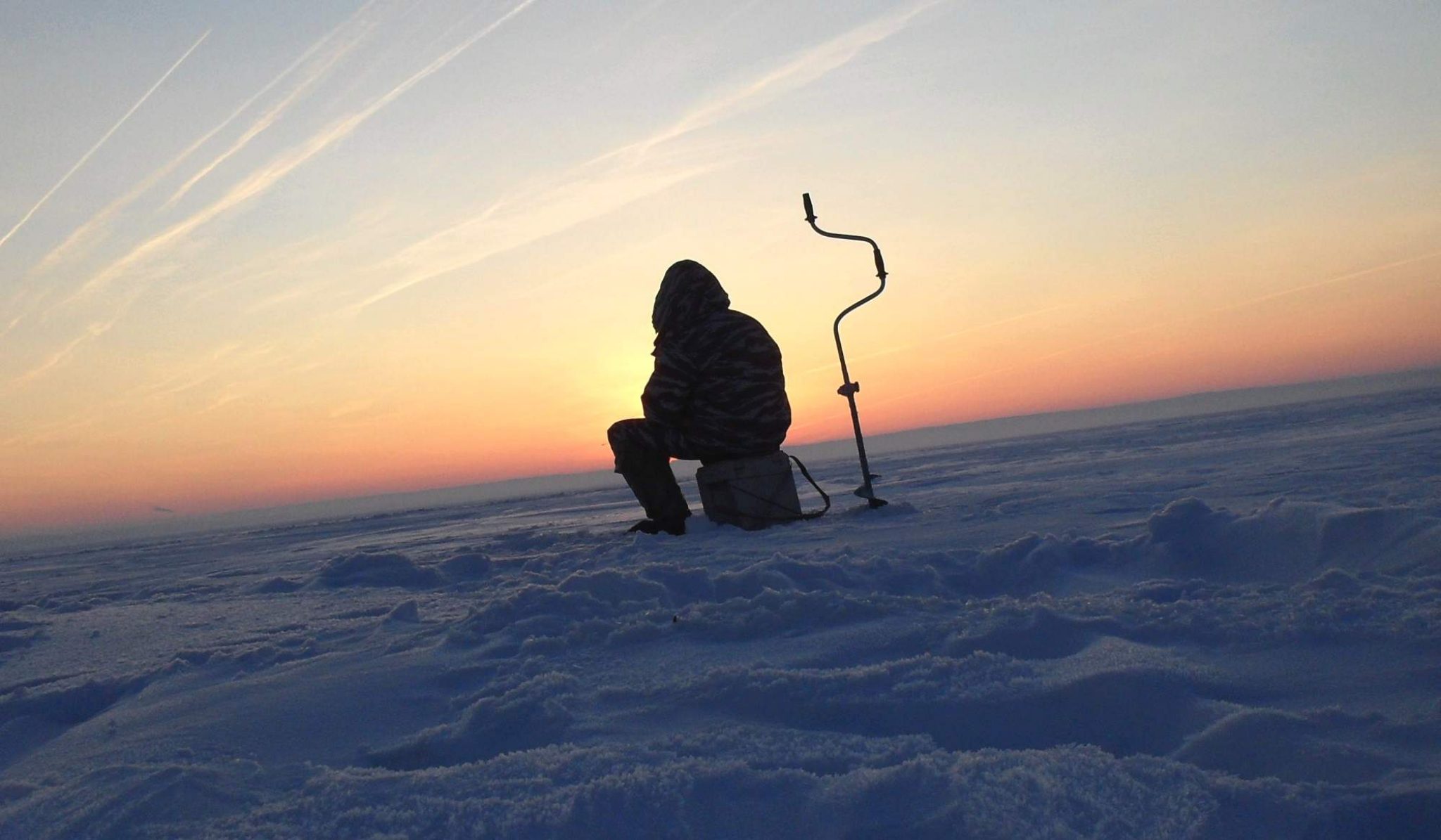 6 Best Hand Ice Augers Reviewed in Detail (Spring 2024)