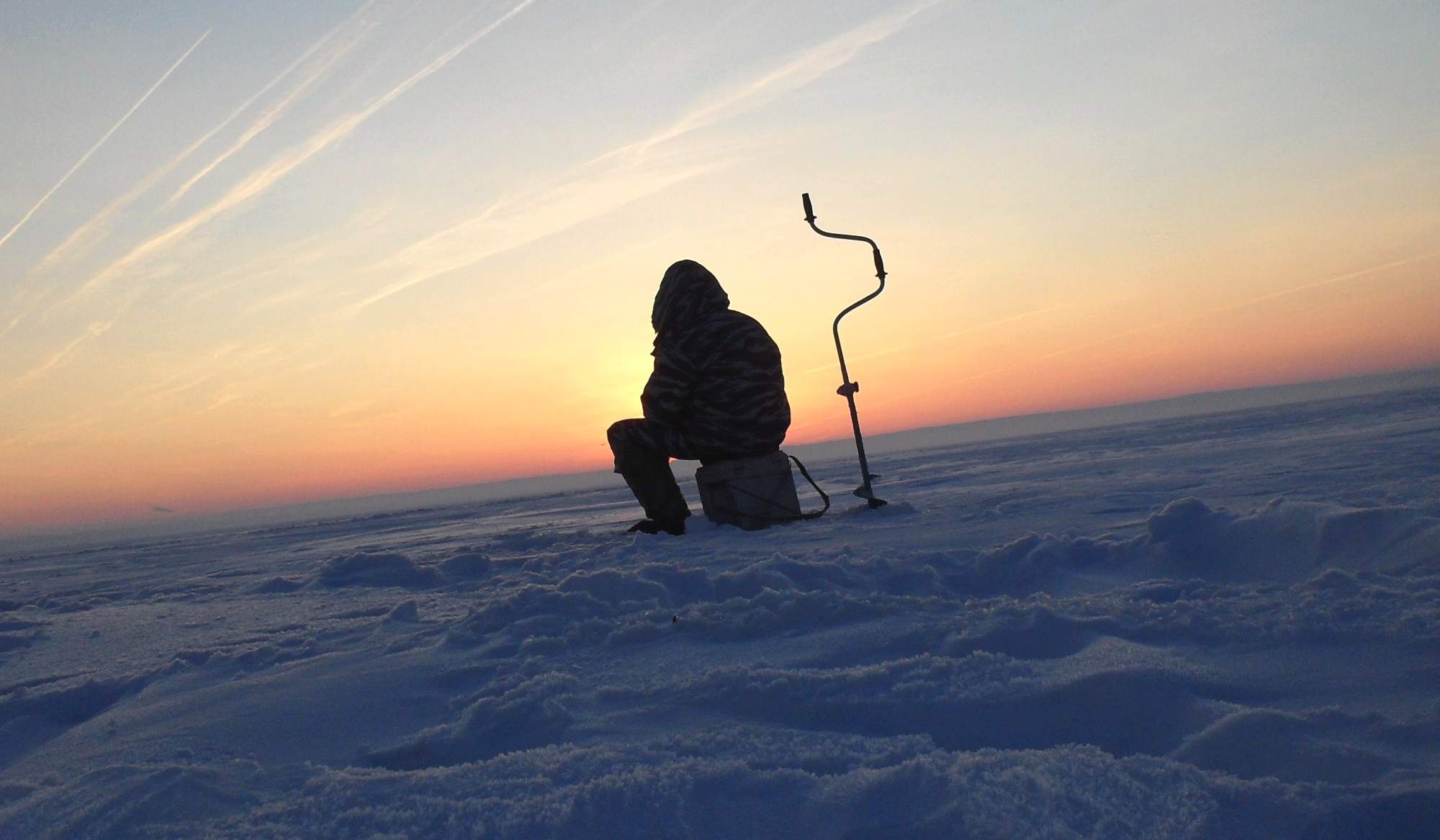 6 Best Hand Ice Augers Reviewed in Detail (Spring 2024)