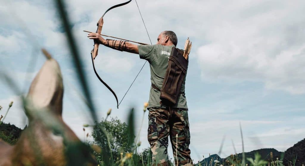 6 Best Recurve Bows for Hunting - Shoot Your Target with Precision