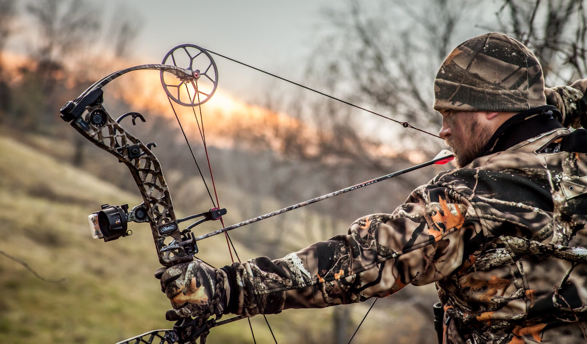 How to String a Compound Bow Expert Guide