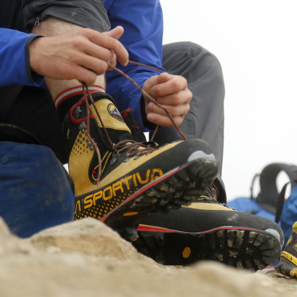 15 Best Mountaineering Boots - Key To Success (Spring 2023)
