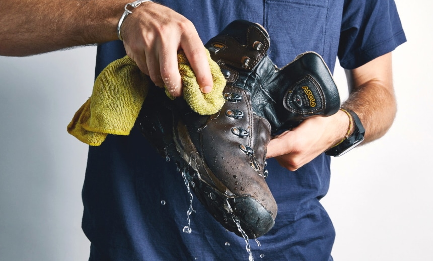 14 Best Waterproof Hiking Boots for Women and Men (Summer 2023)